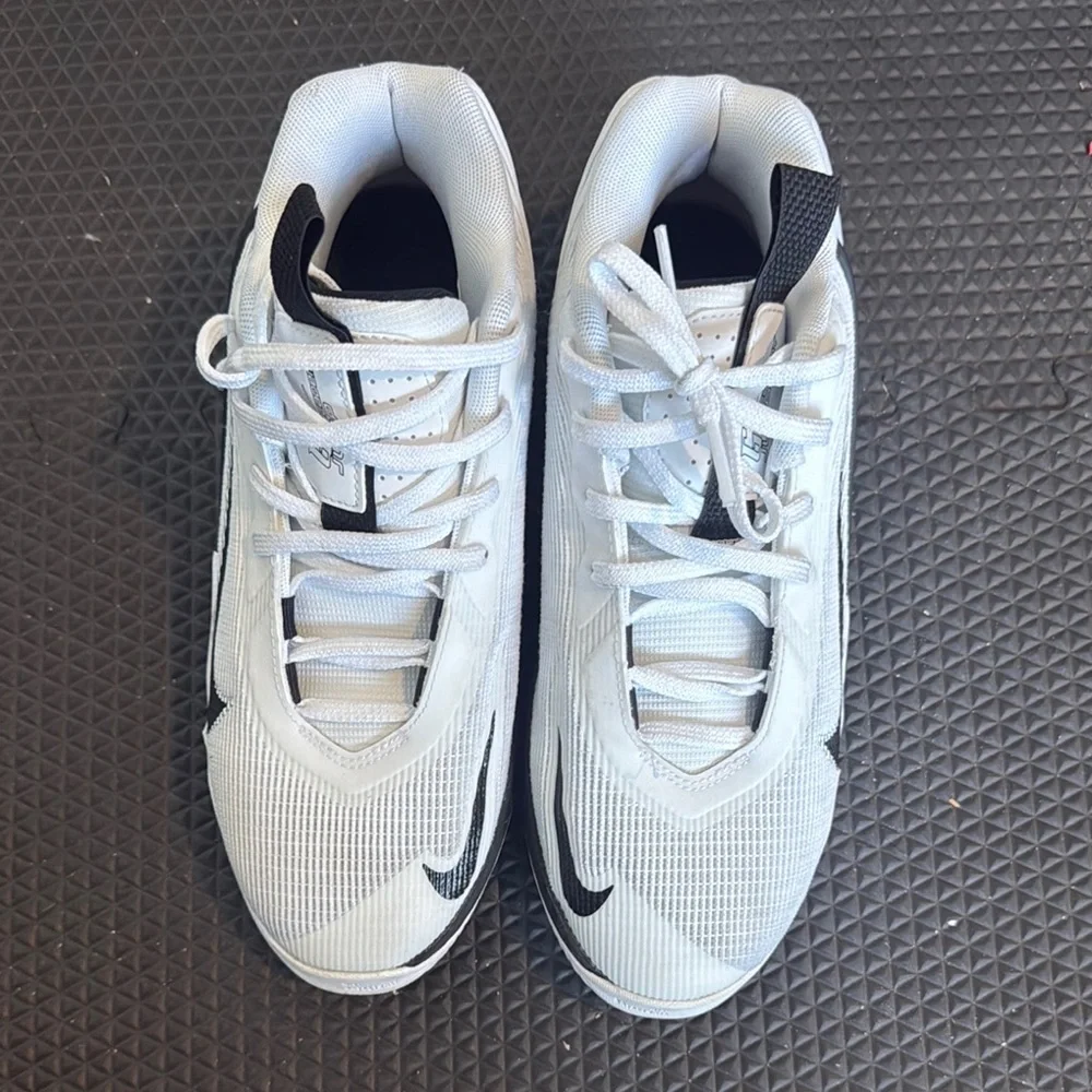 Basketball nike shoes for boys